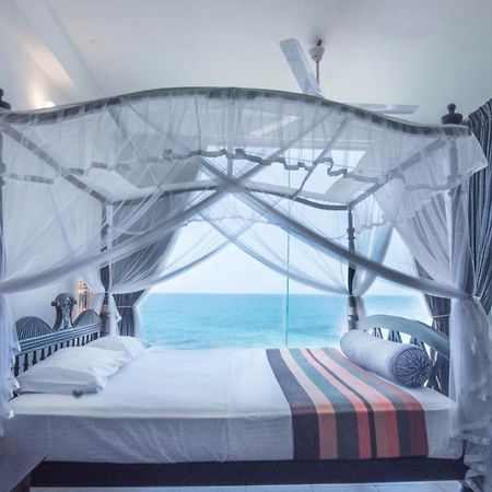 Amanda Beach Villas Unawatuna Extérieur photo